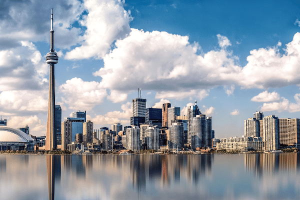 Toronto tops list of Canadian travel destinations | GUS Canada